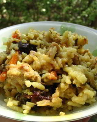 Плов с черносливом и курицей