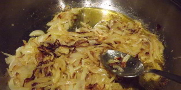 плов с курагой и изюмом