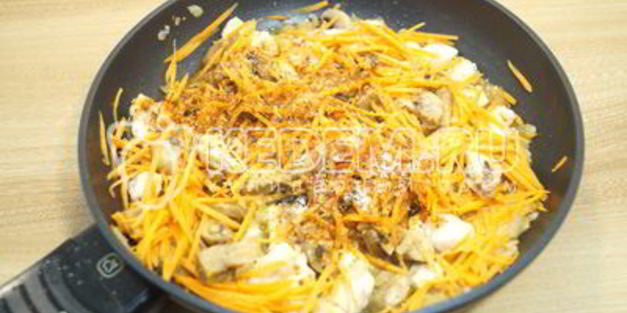 плов с курицей и грибами