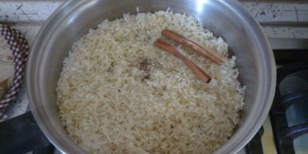 плов с лимоном и кедровыми орешками