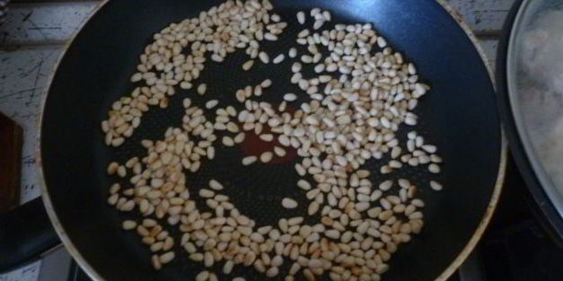 плов с лимоном и кедровыми орешками