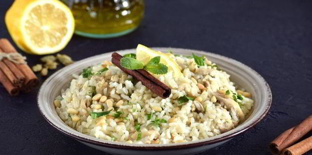 плов с лимоном и кедровыми орешками