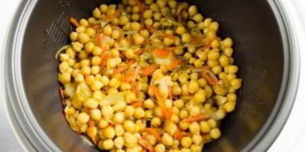 плов с нутом в мультиварке