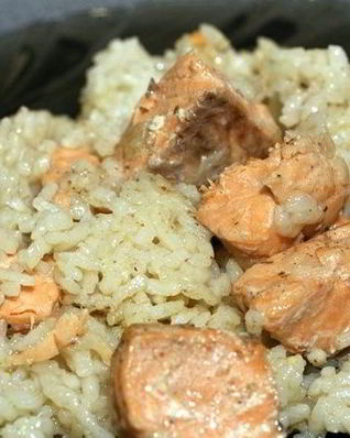 Плов с рыбой в мультиварке