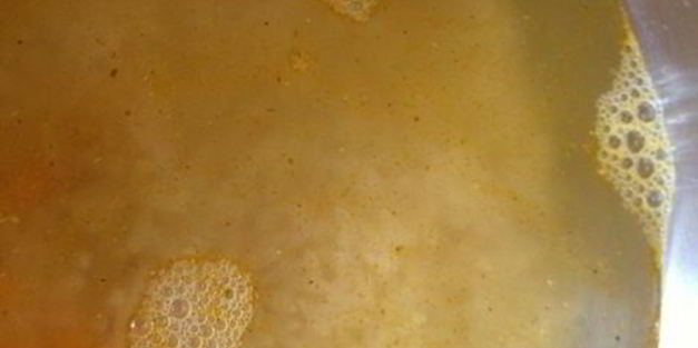 плов с сухофруктами, апельсинами и копченой корейкой