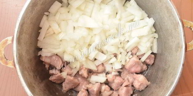 плов со свининой и нутом