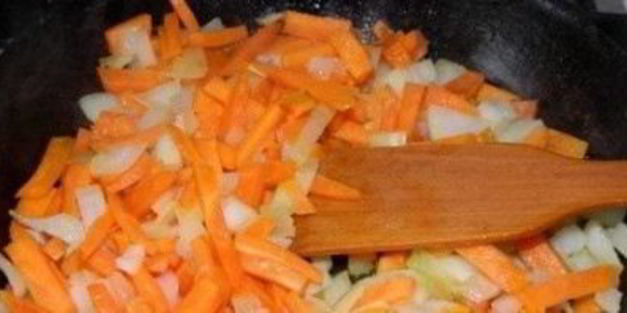 плов в духовке на противне