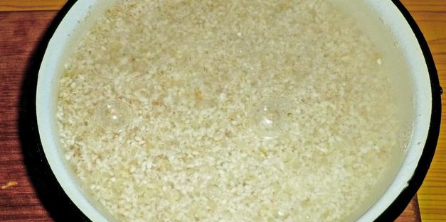 плов в кастрюле со свининой