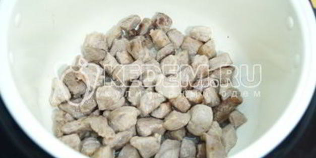 плов в мультиварке со свининой