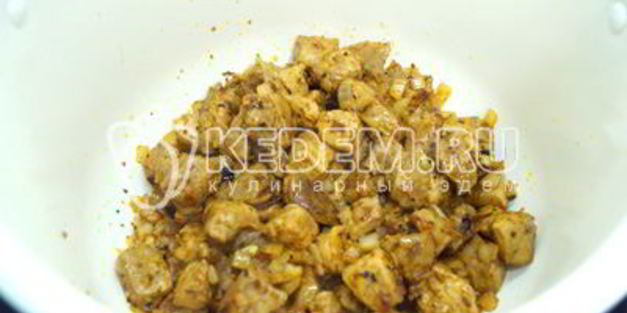 плов в мультиварке со свининой