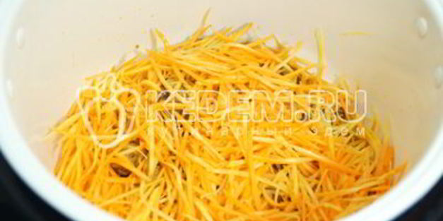 плов в мультиварке со свининой