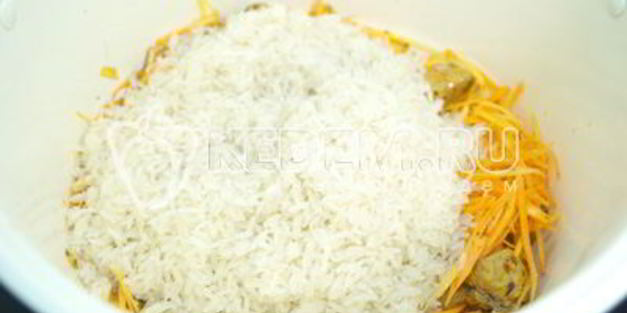 плов в мультиварке со свининой