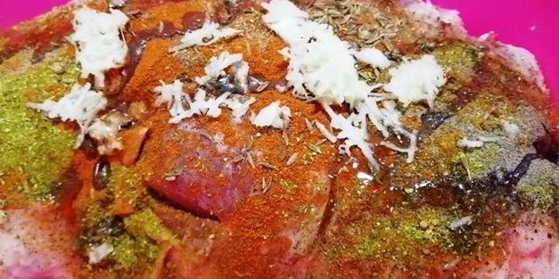 разобранный плов с бараниной