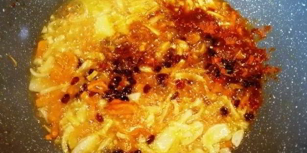 разобранный плов с бараниной