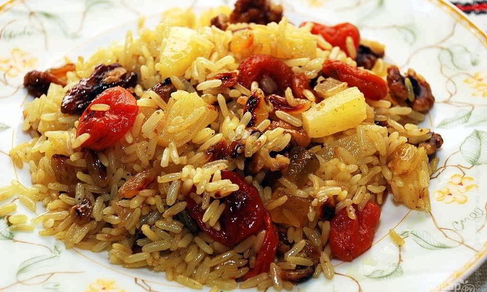 Рецепт сладкий плов с изюмом и курагой