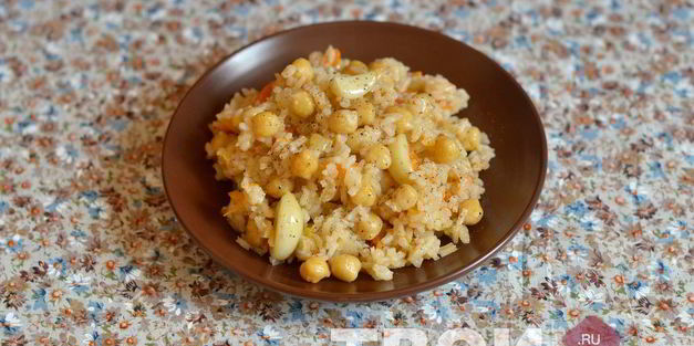 вегетарианский плов с нутом