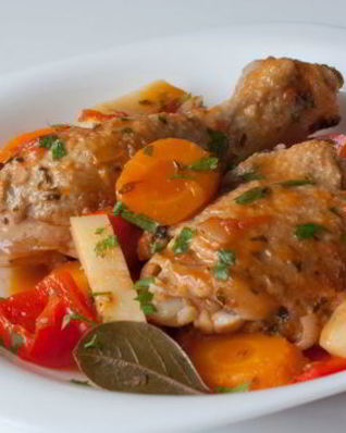 Фрикасе из курицы по-креольски