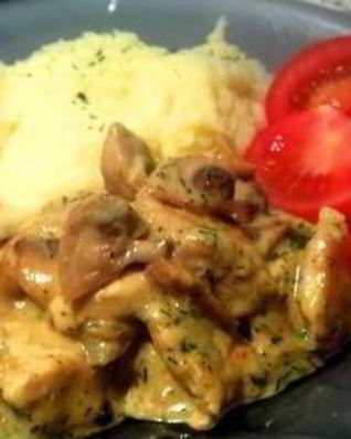 Фрикасе из курицы с грибами
