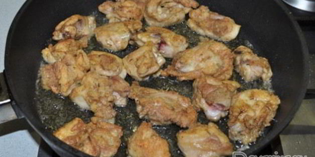 фрикасе из курицы в сырном соусе