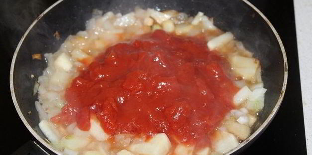 фрикасе из курицы в томате