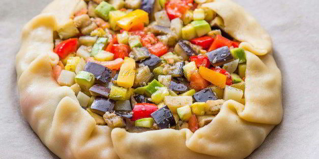 галета бриам с греческим овощным рагу