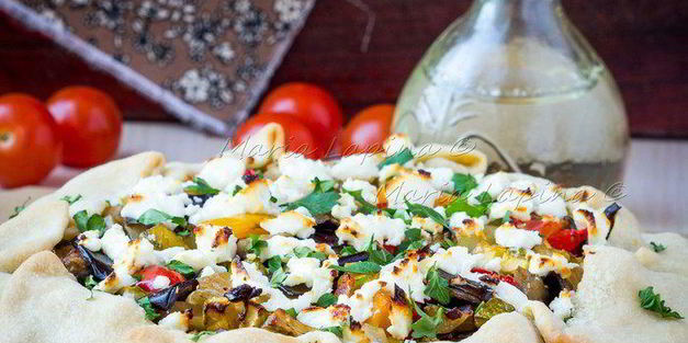 галета бриам с греческим овощным рагу