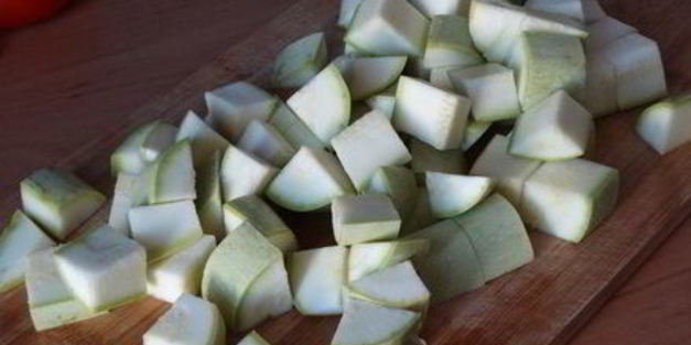 грибное рагу с кабачками в сметанном соусе