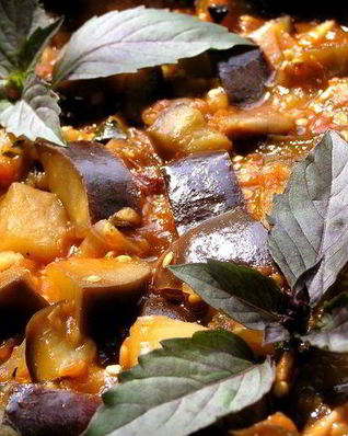 Капоната с базиликом