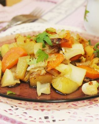 Картошка капуста морковь лук рагу