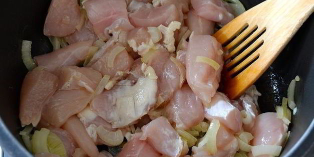 куриное рагу с тыквой и яблоками