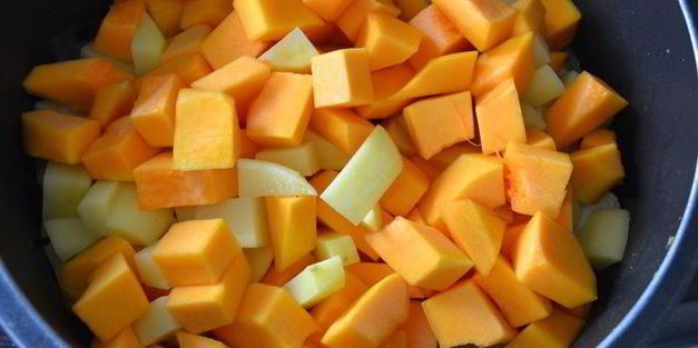 куриное рагу с тыквой и яблоками