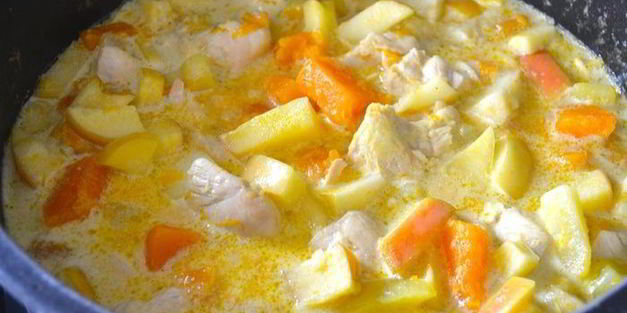 куриное рагу с тыквой и яблоками
