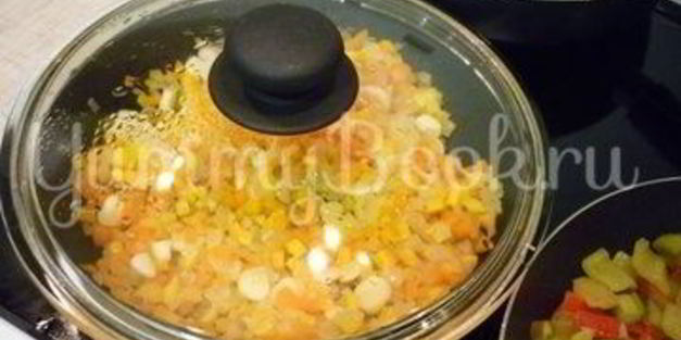 летнее рагу из вкусных овощей