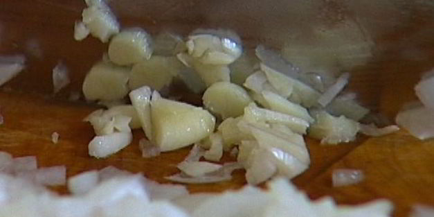 макароны с мясом и овощным рагу