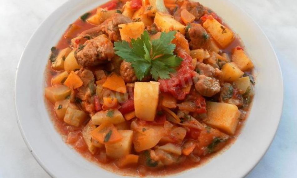 Рецепт мясное рагу с овощами из свинины