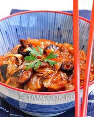 Овощное рагу из кабачков и капусты