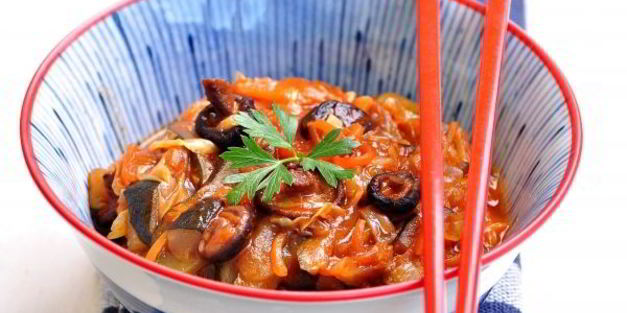 овощное рагу из кабачков и капусты