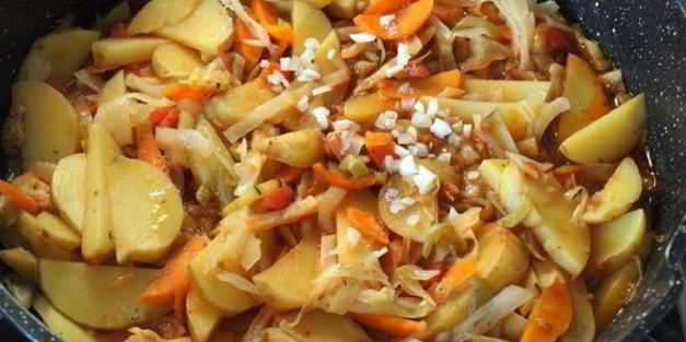 овощное рагу с кабачками и капустой