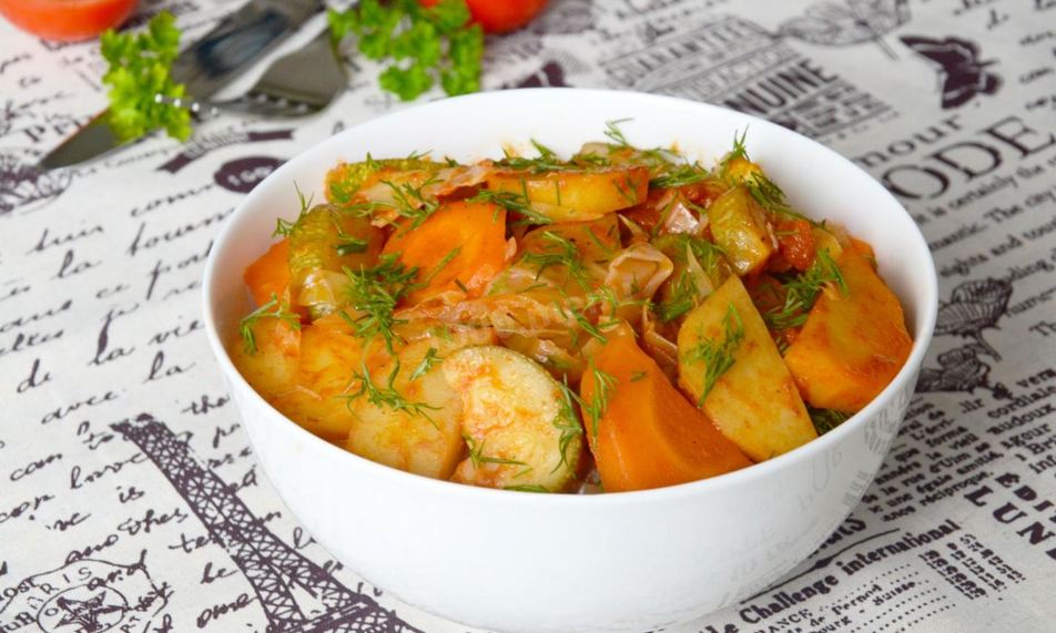 Рецепт овощное рагу с кабачками, картошкой и капустой