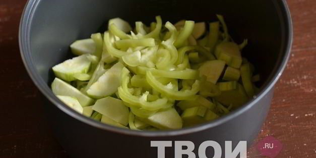 овощное рагу в мультиварке