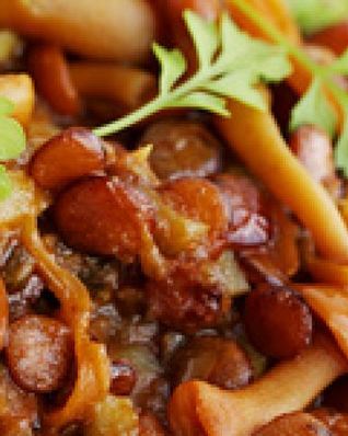 Рагу из чечевицы с лесными грибами