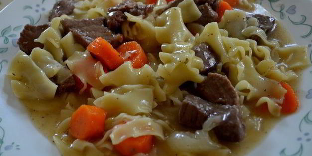 рагу из говядины с лапшой