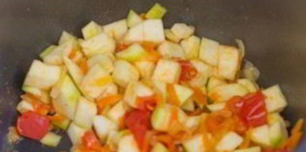 рагу из кабачков в мультиварке