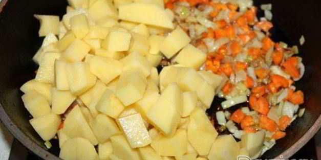 рагу из потрошков курицы