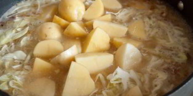 рагу из свинины с яблоками