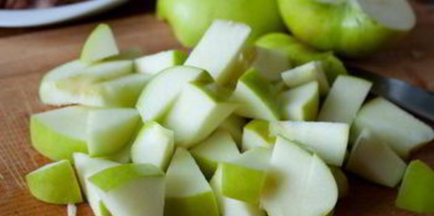 рагу из свинины с яблоками