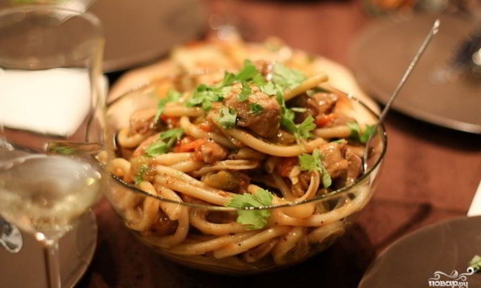 Рецепт рагу со свининой, овощами и лапшой