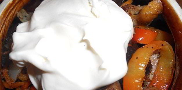 рагу в горшочке с грибами шиитаке