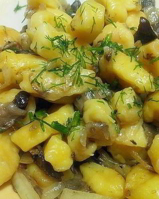 Тыквенные галушки с грибным рагу