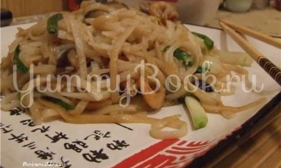 Рецепт рисовая лапша с креветками, мидиями и овощами